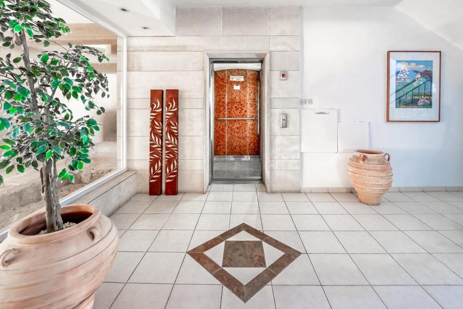207 Kings Palace Seaview Pafos Exterior foto